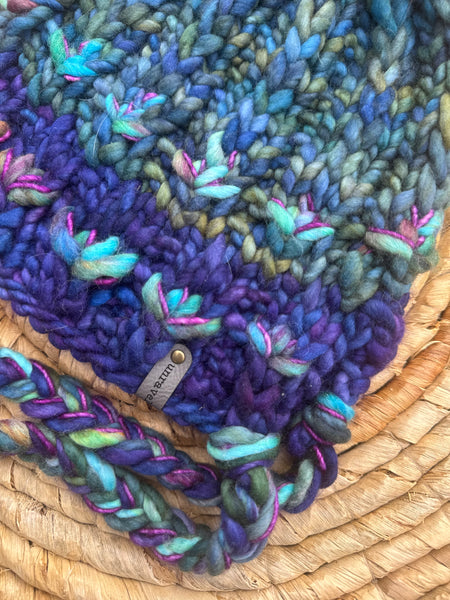 Mirror Pond Bonnet - Whales Road, Azul Verde, Boomerang